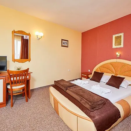 Peneka Hotel 2*