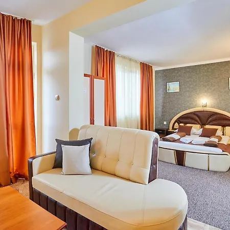 Peneka Hotel 2*