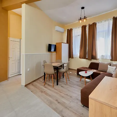 Hotel Peneka 2*
