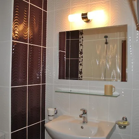 Peneka Hotel 2*