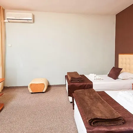 Peneka Hotel 2*