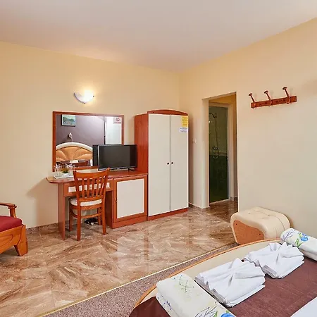 Hotel Peneka 2*